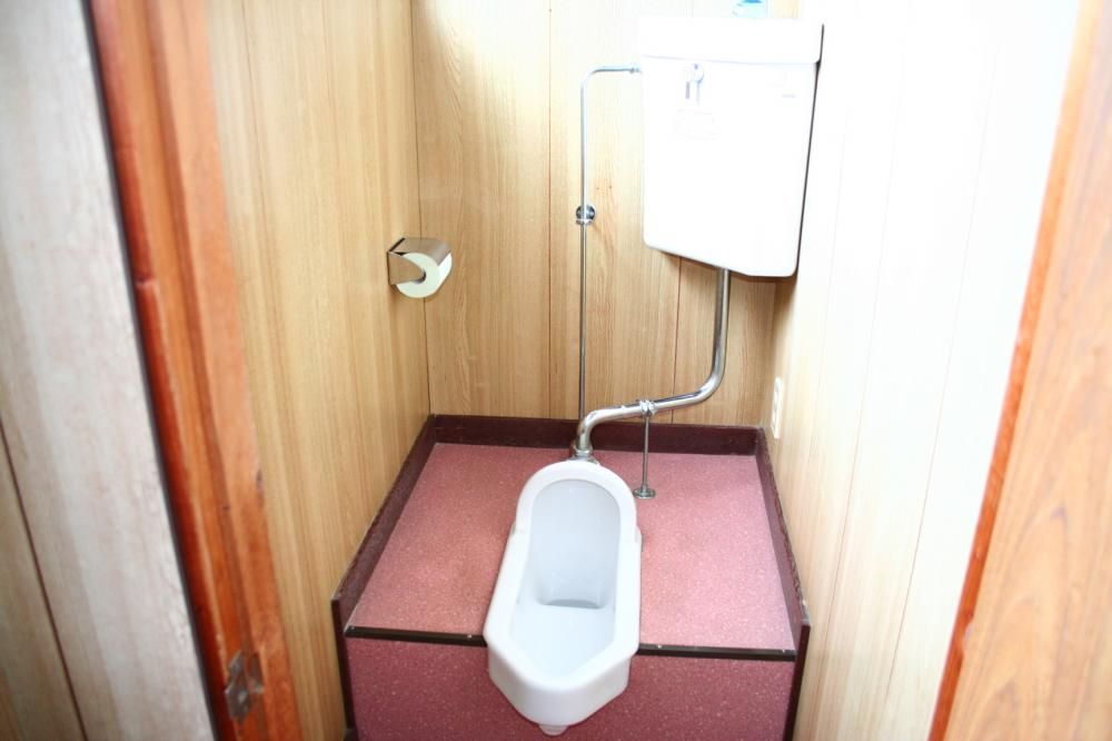 【トイレ】　トイレは和式です。