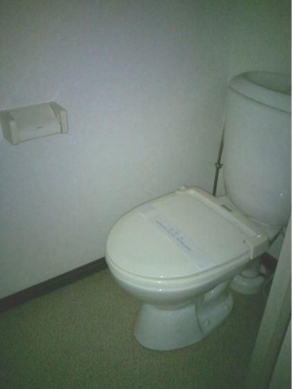 【トイレ】　トイレは単独式