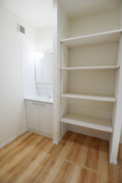 ʑEʏ@^I܂ȂǂՂ[ł܂B