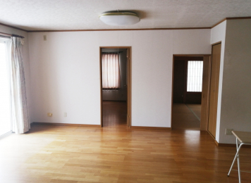 ���r���O�@���r���O���[����B